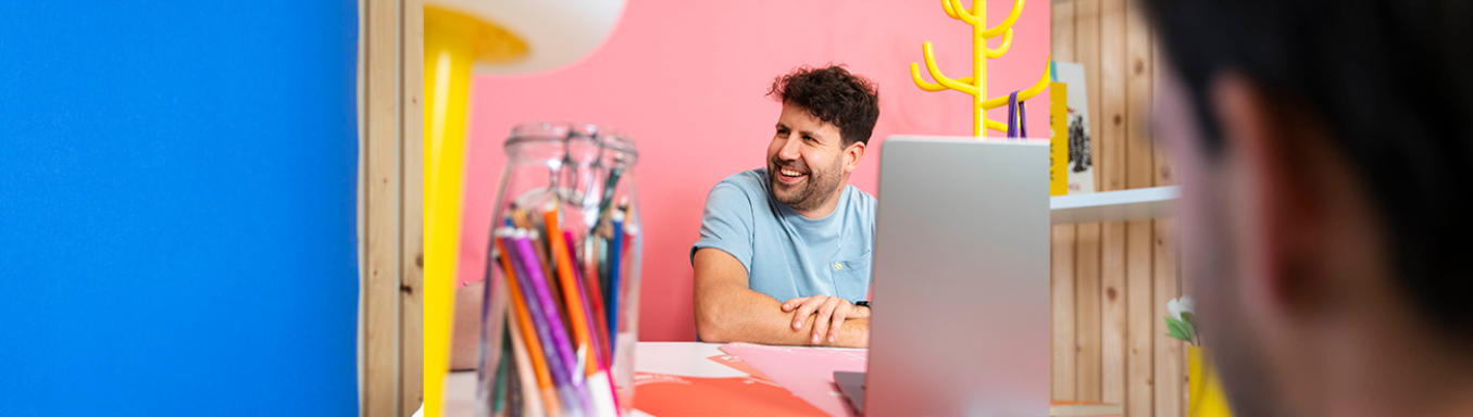 Merkspecialist, conceptdenker en creatief schrijver.